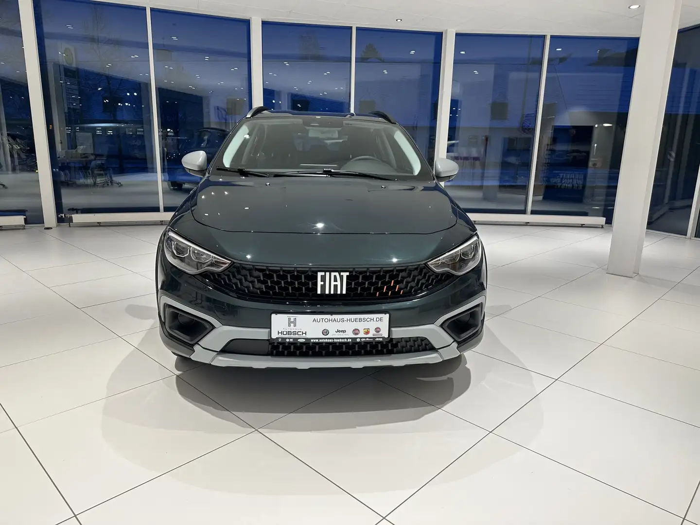 Fiat Tipo 5T Garmin Cross 1.5  DCT Grün - 2