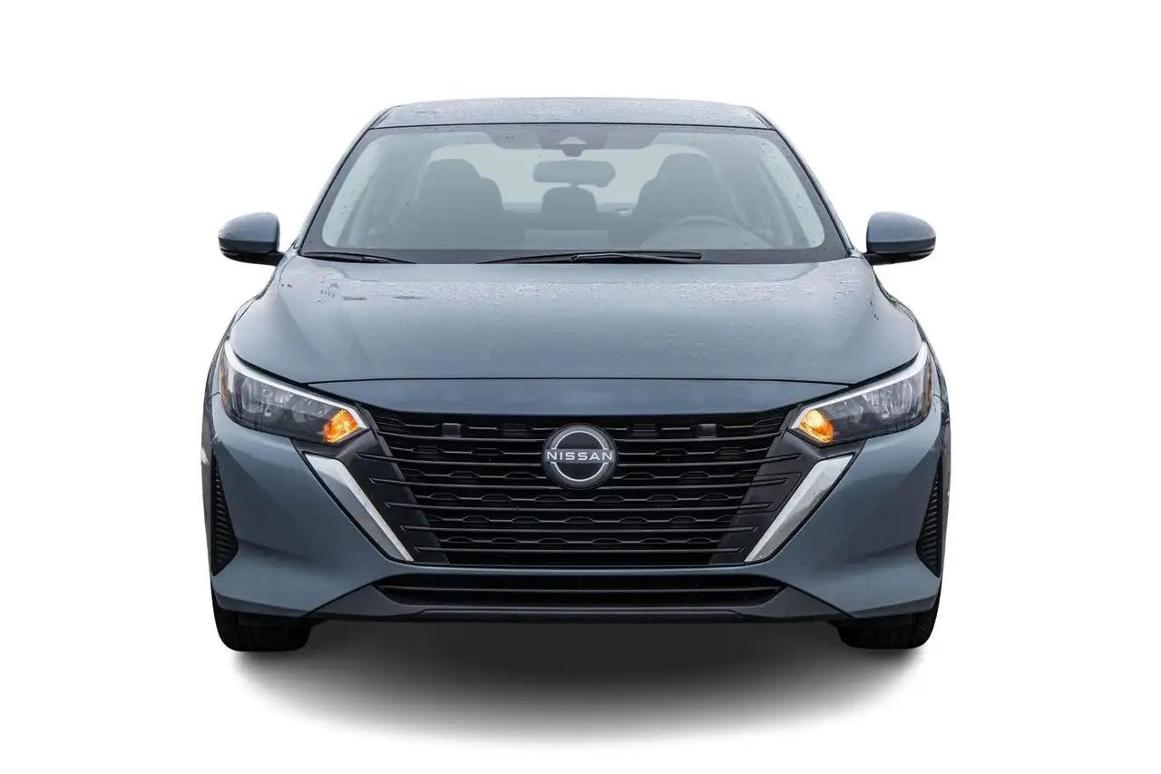 Nissan Sentra снимка Nissan Sentra