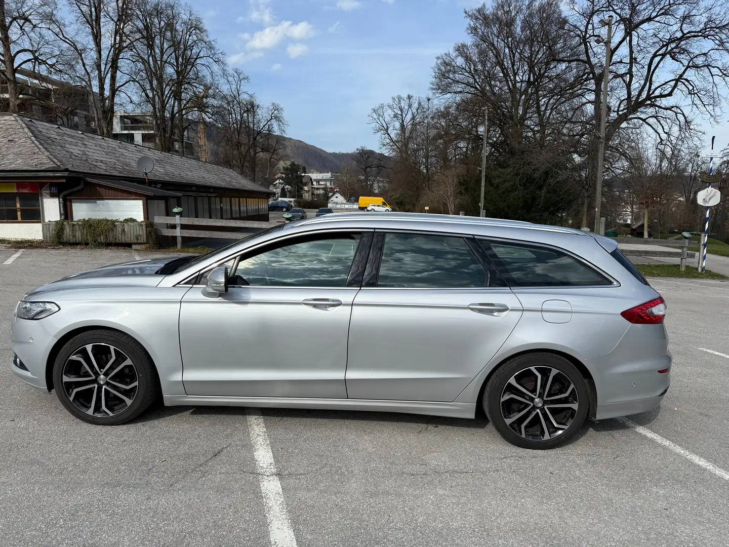 Ford Mondeo Mondeo Traveller Titanium 1,5 TDCi Start/Stop Tita Silber - 2