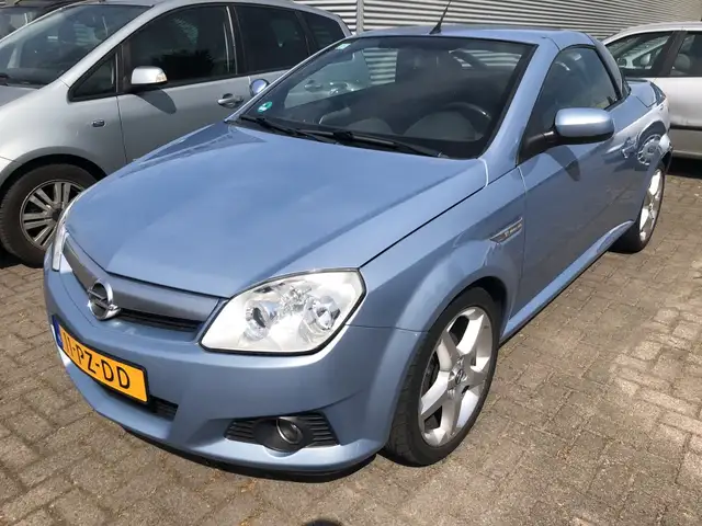 2005 Opel Tigra in Blue for sale