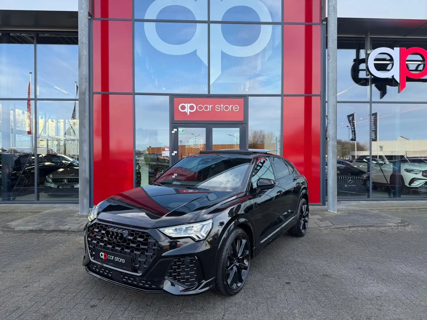 Audi RS Q3 Sportback TFSI RSQ3 Noir - 1