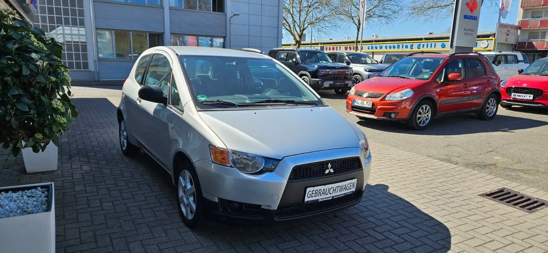 Mitsubishi Colt 1.3 Inform ClearTec Plateado - 2