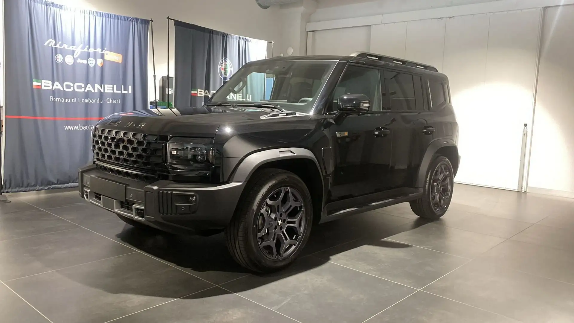 ICH-X K3 2.0 GPL DCT 4WD Schwarz - 1