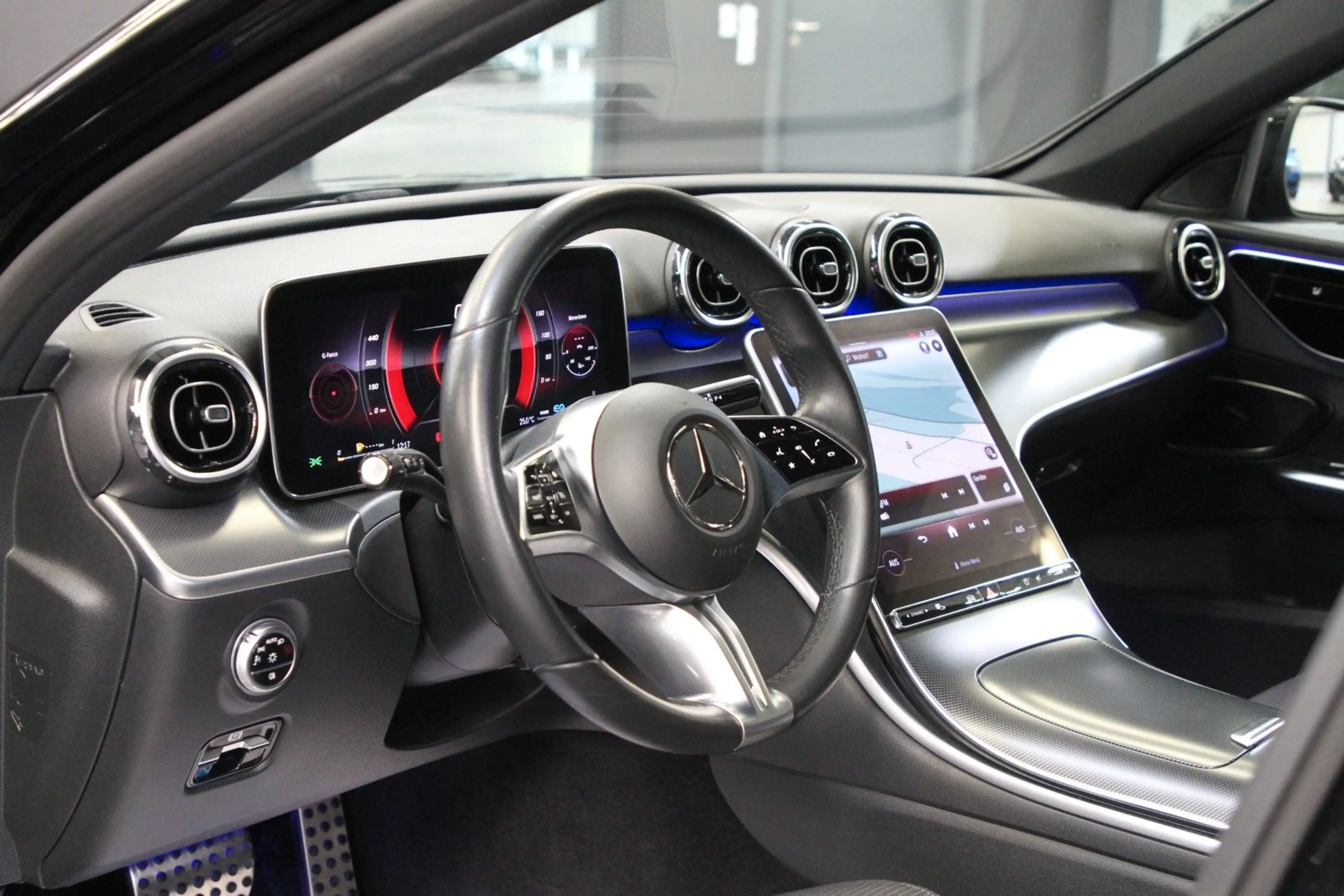 Mercedes-Benz C 220 d T-Modell 4Matic All Terrain — photo 11