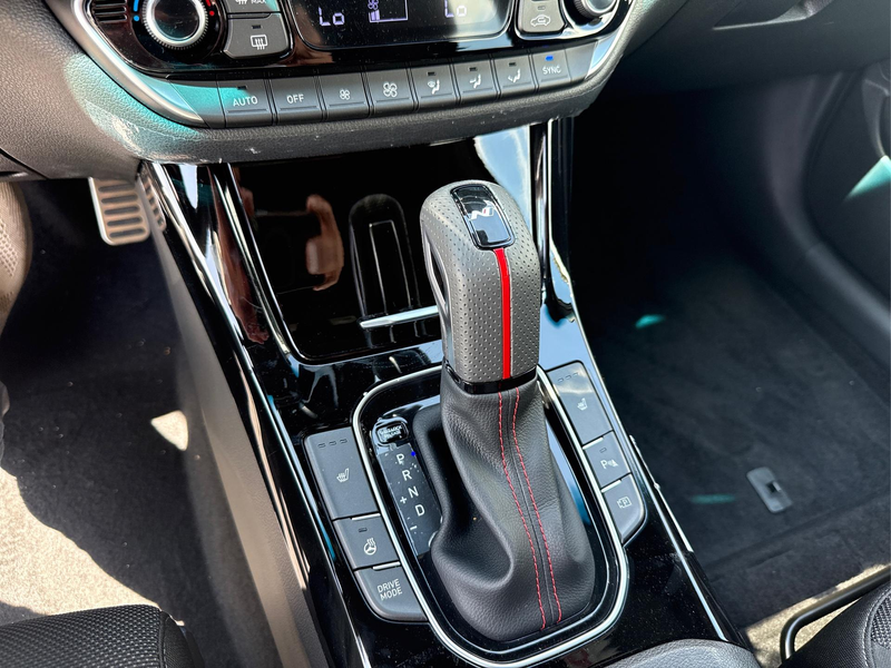 Hyundai i30 PREMIUM N-LINE DCT SMART KEY NAVI SHZ RFK 1.6 T... — photo 13