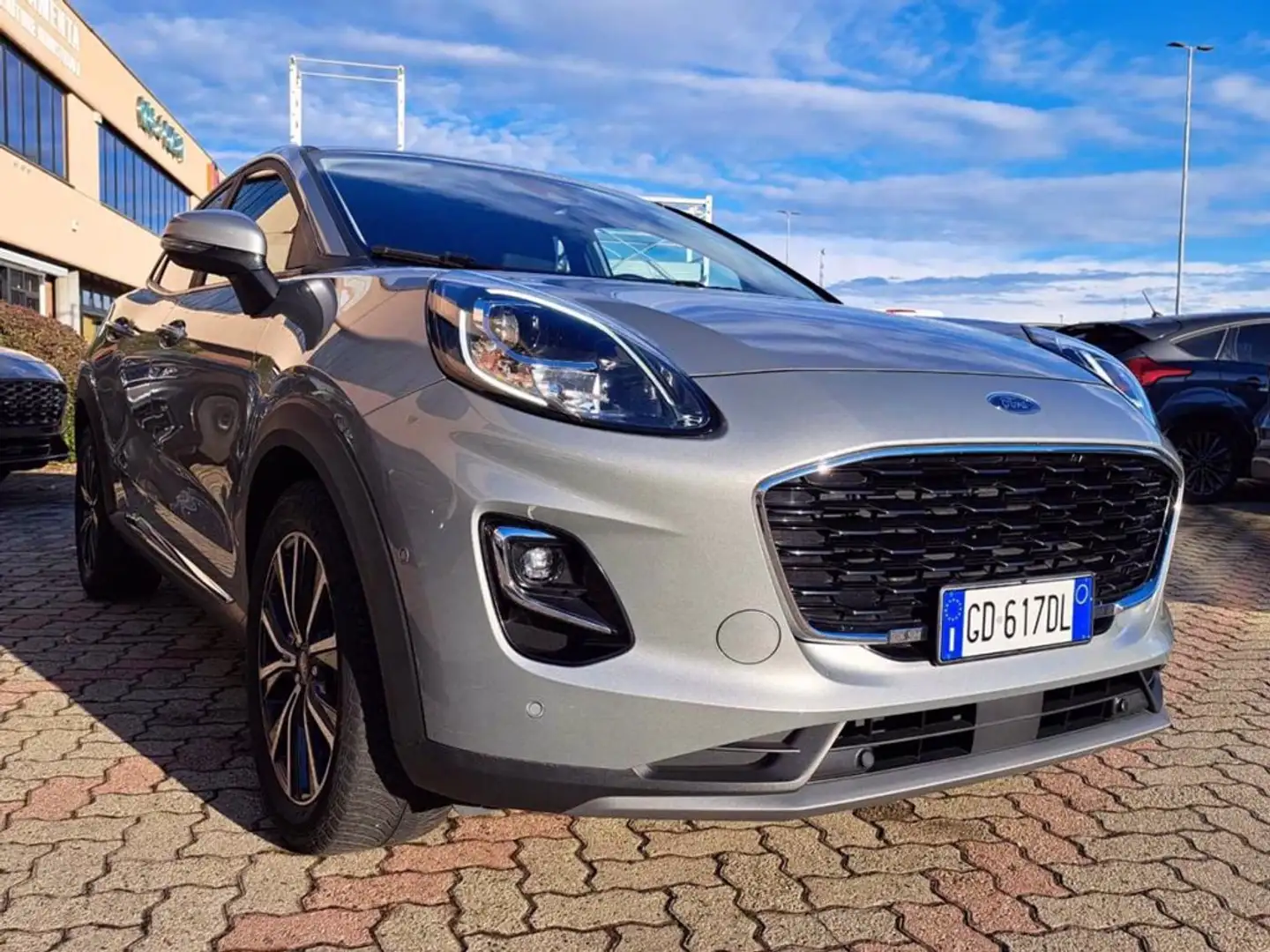 Ford Puma 1.5TDci 120 CV Titanium Grigio - 1