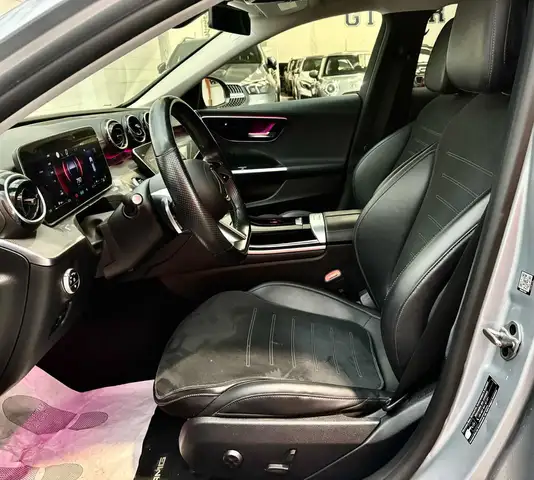 Mercedes-Benz 300 view 11