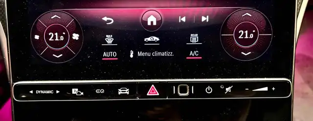 Mercedes-Benz 300 view 20