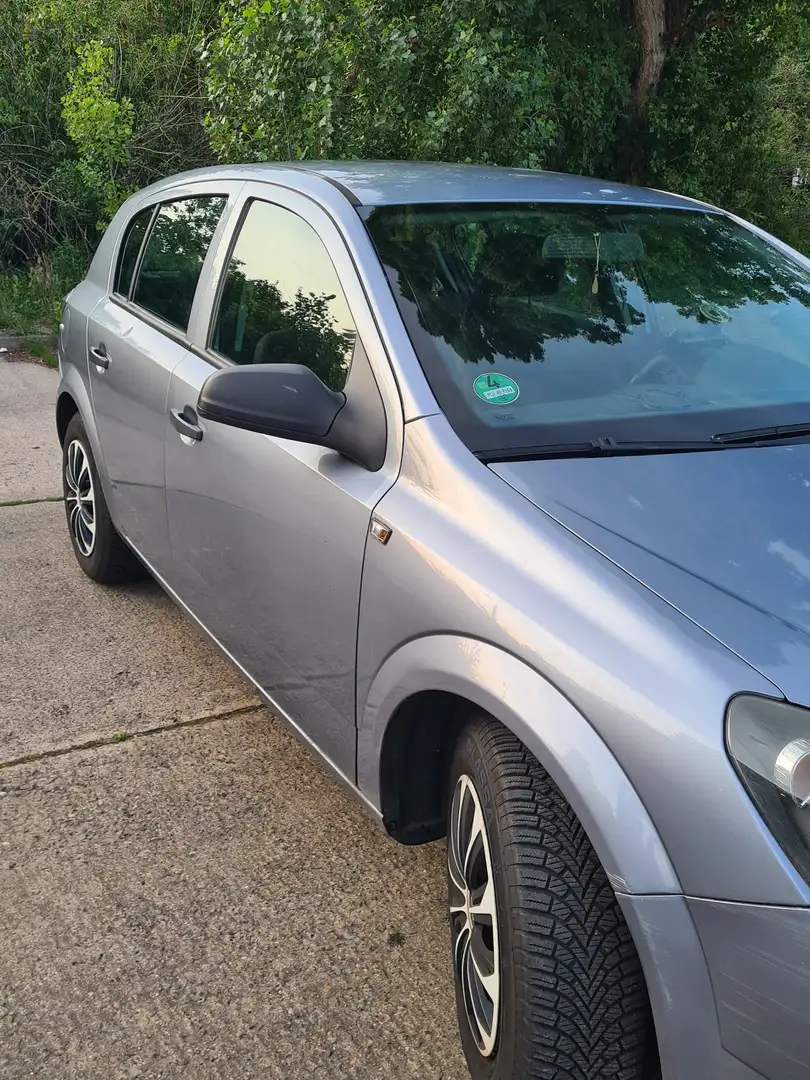 Opel Astra H 1.4  - August 2009 - 1