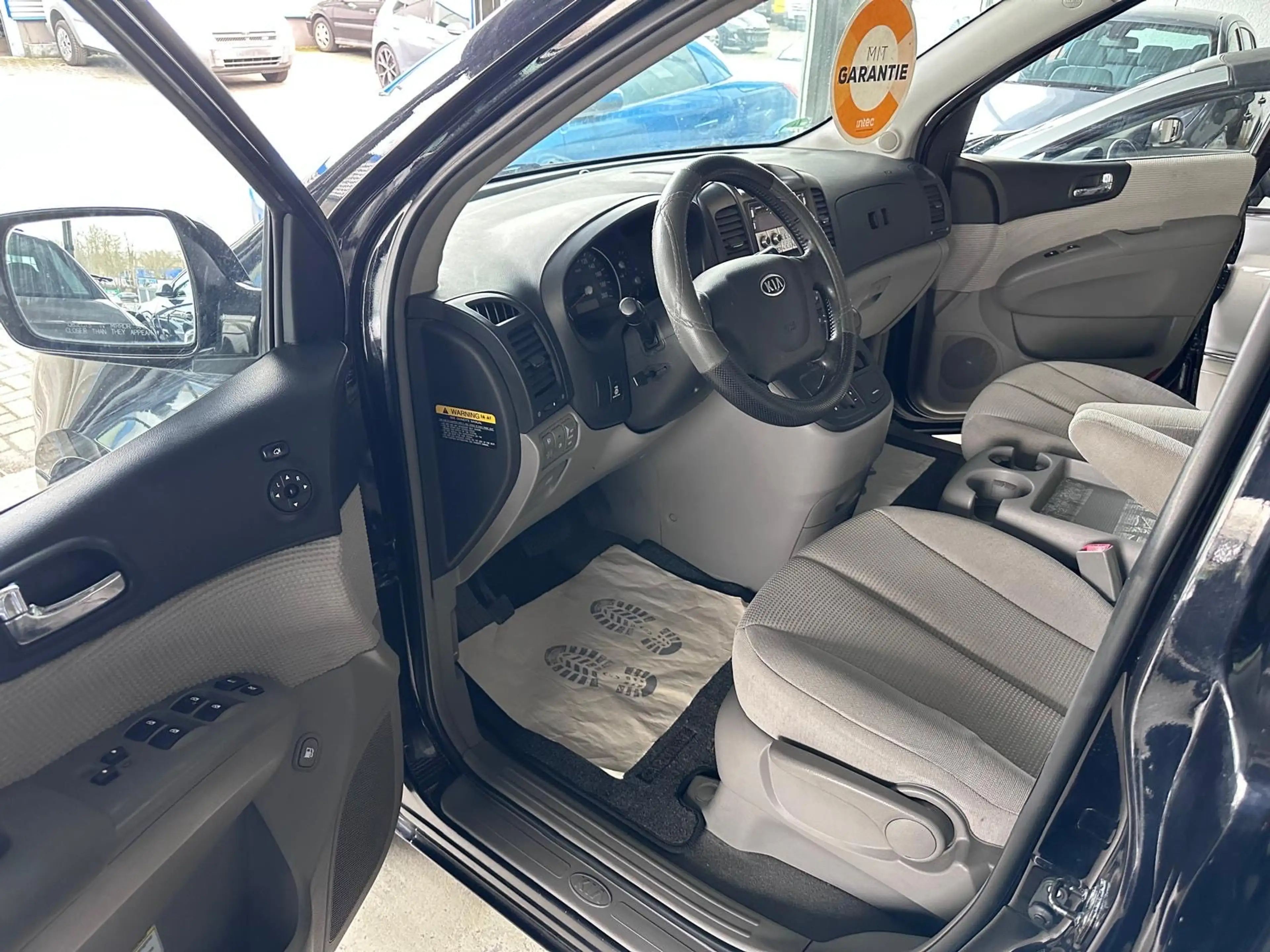 Kia Carnival 2.9 CRDi VGT EX Basis Automatik — photo 7