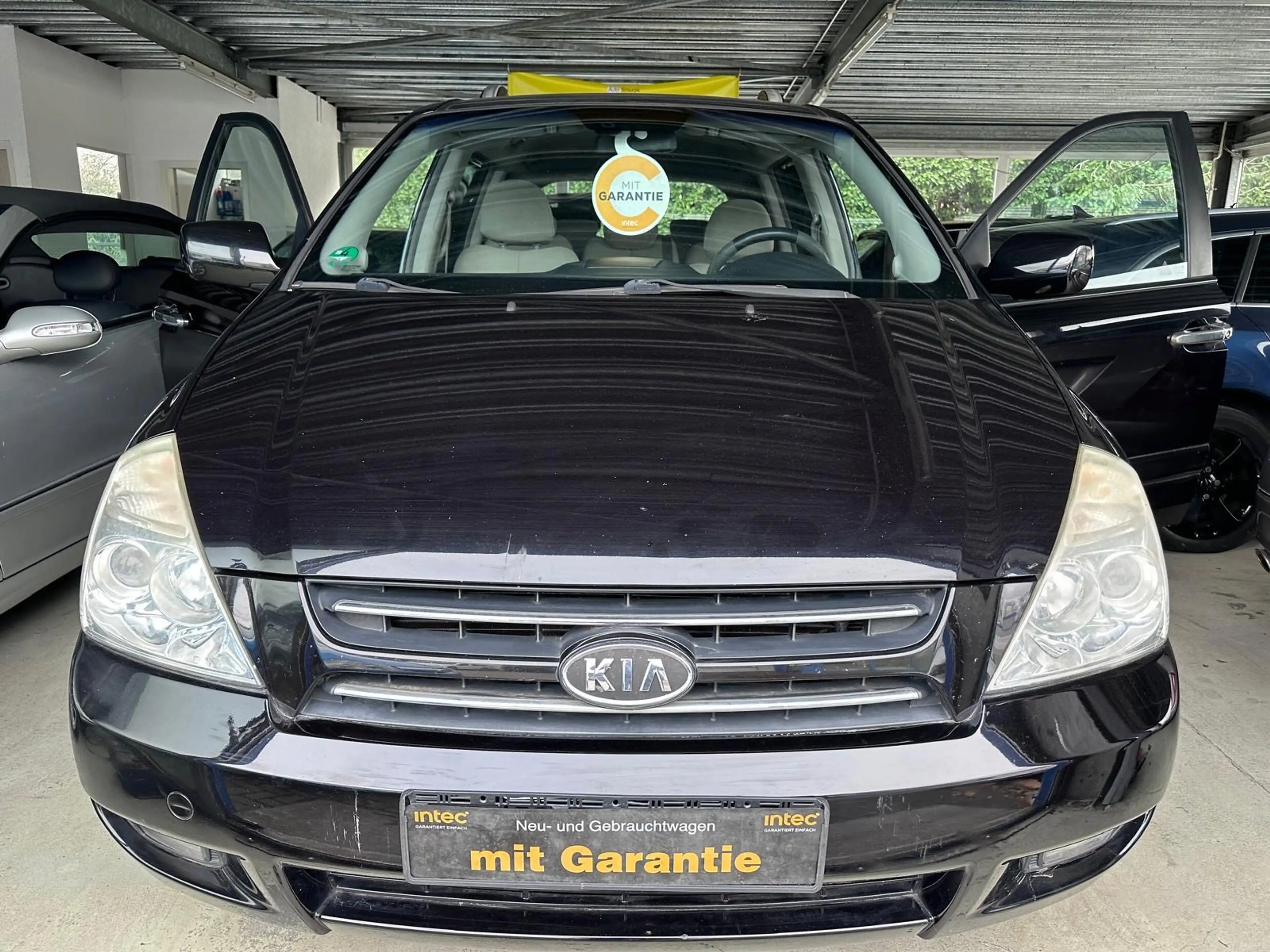 Kia Carnival 2.9 CRDi VGT EX Basis Automatik — photo 15