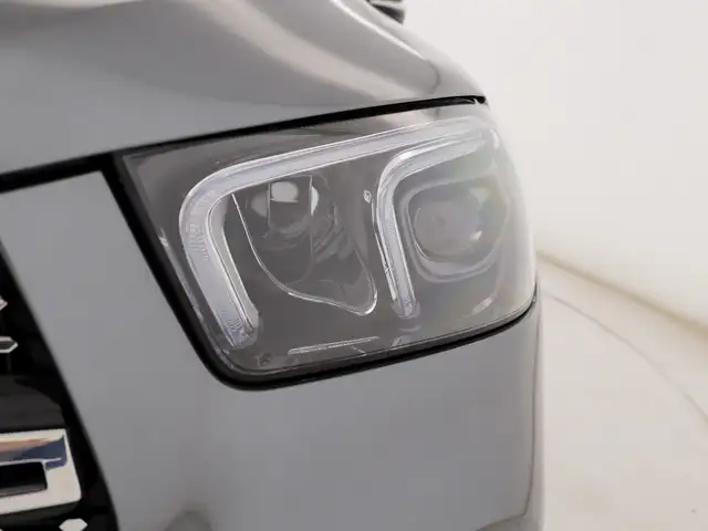 Mercedes-Benz GLE view 8