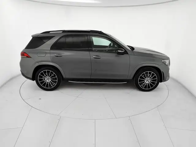 Mercedes-Benz GLE view 5