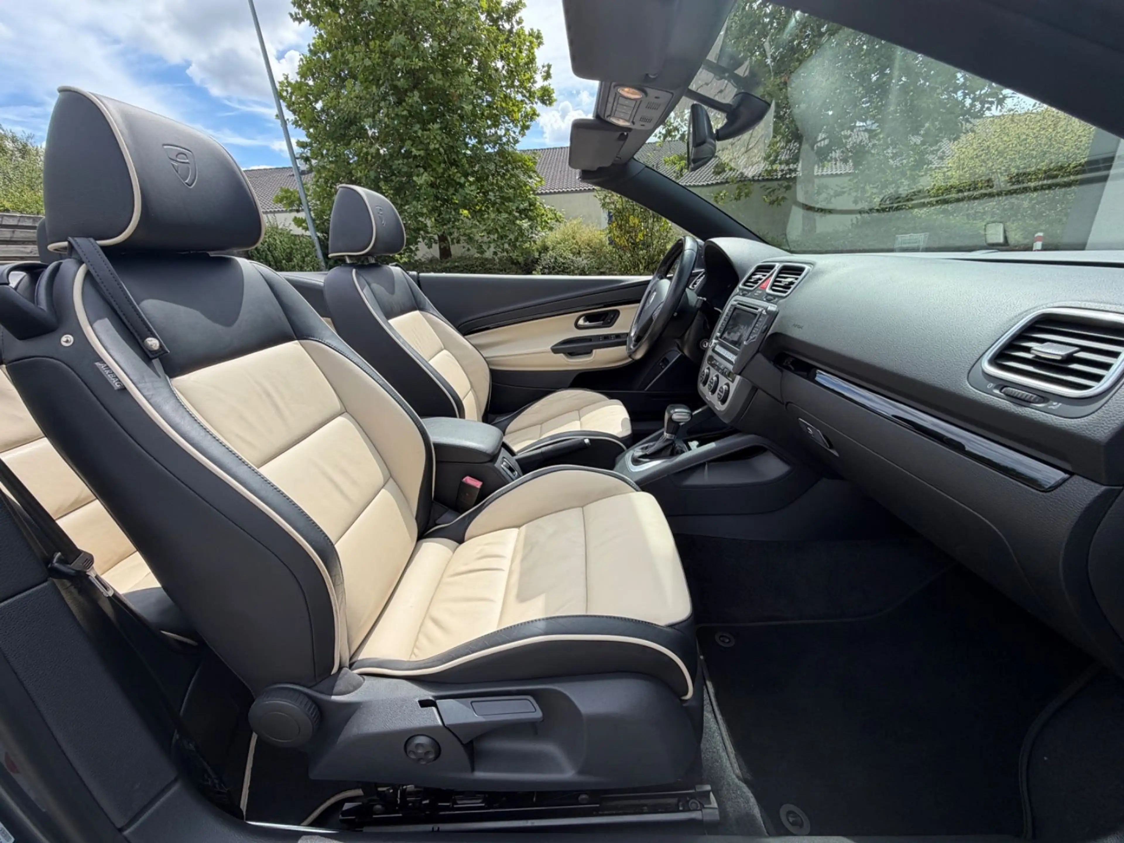 Volkswagen Eos 3.2 V6 Individual Navi Leder SHZ PDC Alus — photo 10