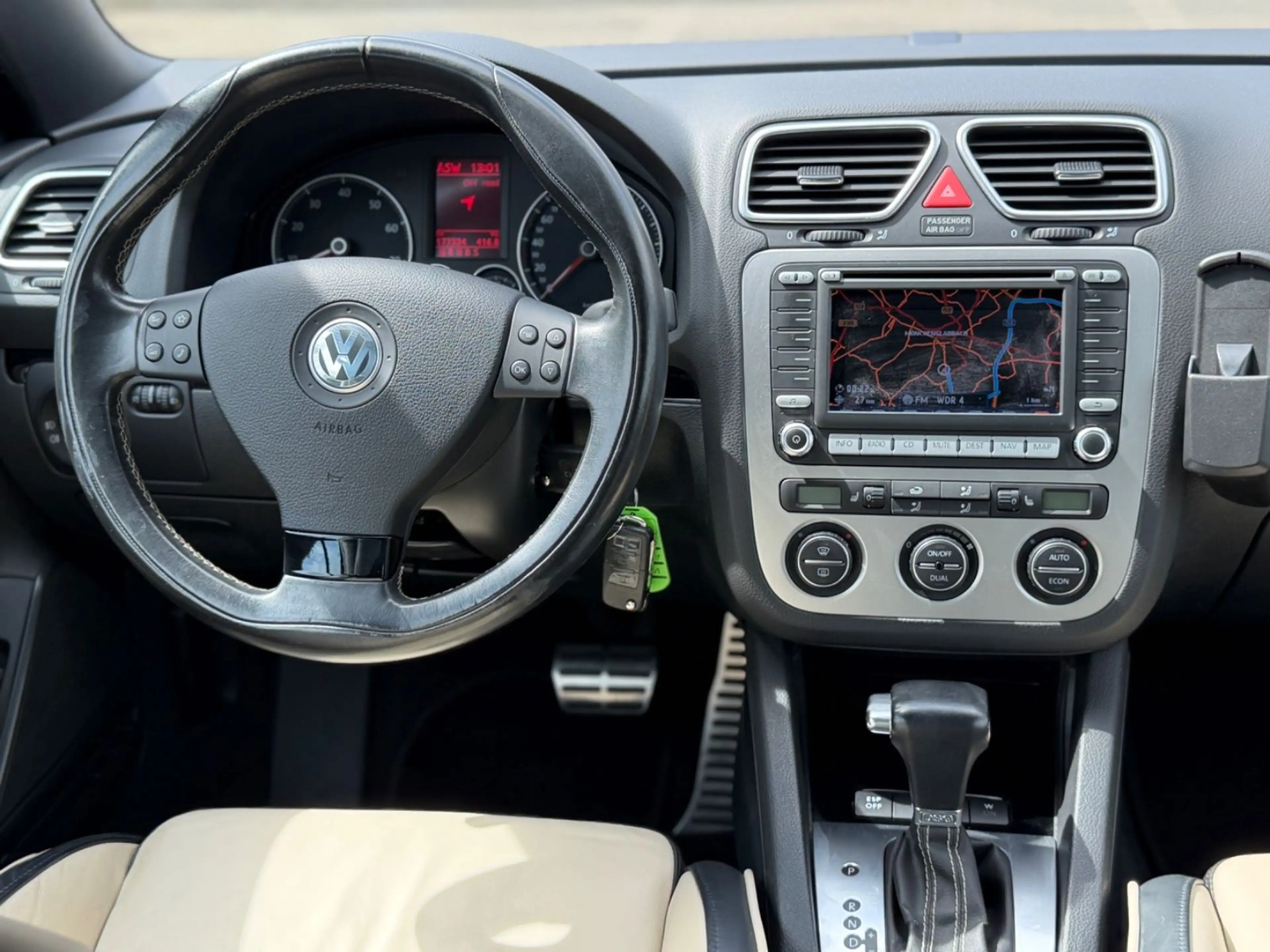 Volkswagen Eos 3.2 V6 Individual Navi Leder SHZ PDC Alus — photo 13