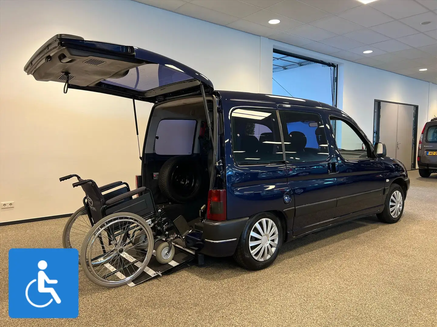 Peugeot Partner Rolstoelauto (airco) 3+1 rolstoel geschikt Blauw - 2