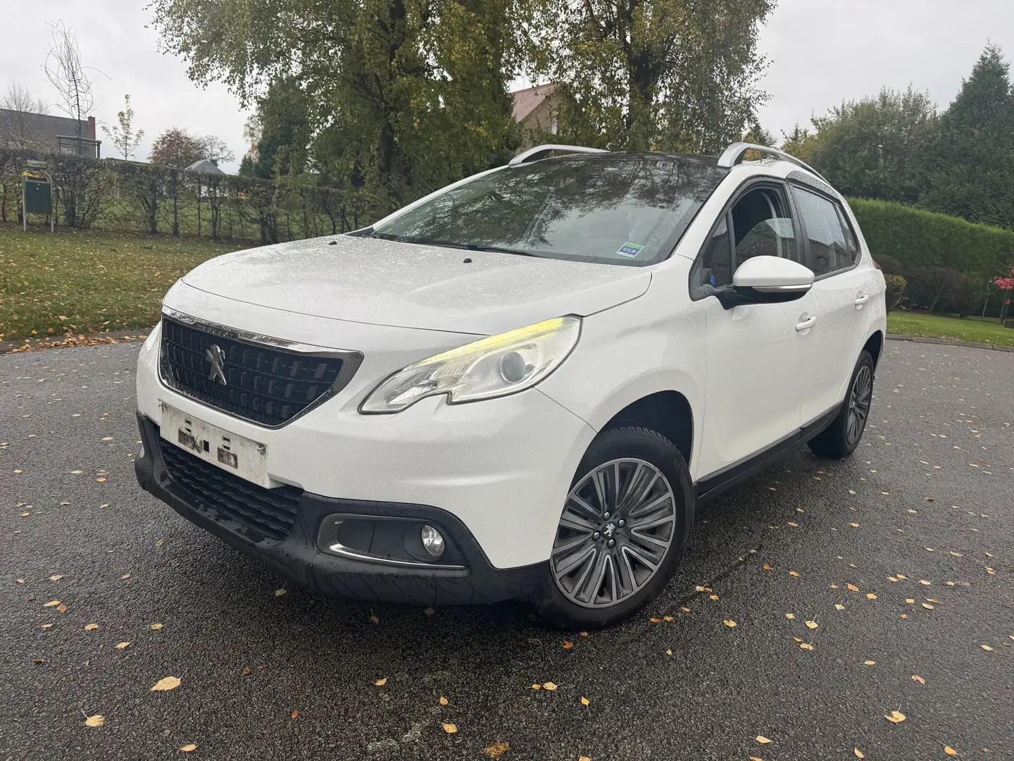 Peugeot 2008 2008 1.2 PureTech Active S EN PARFAITE ETAT ! Blanc - 1