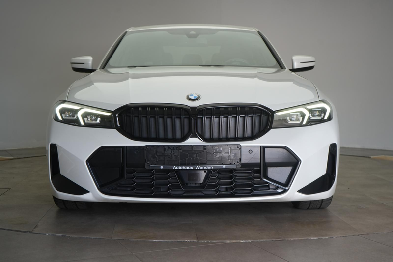 BMW 320 d M-Sport Leder/Kamera/Navi/LED — photo 2