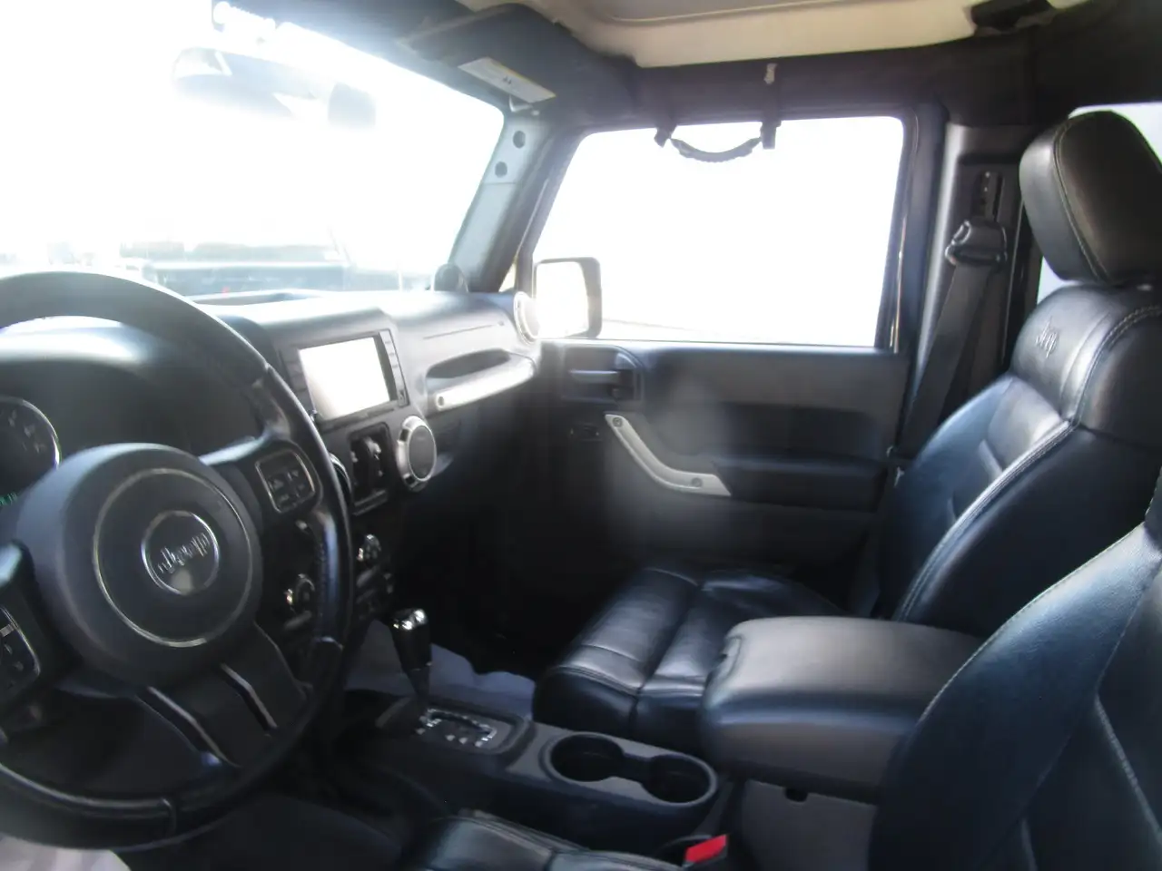 Jeep Wrangler снимка Jeep Wrangler