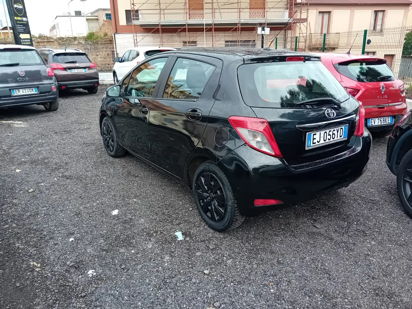 Toyota Yaris Yaris III 2011 5p 1.0 Lounge Noir - 1