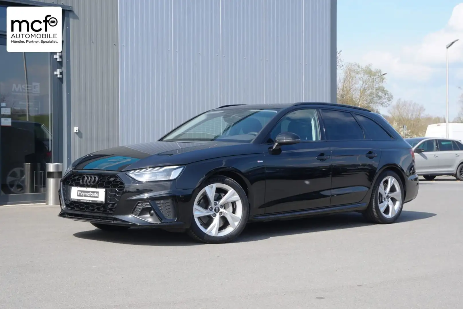 Audi A4 Avant 40 TFSI S line *LED*Panoramadach*ACC* Zwart - 1