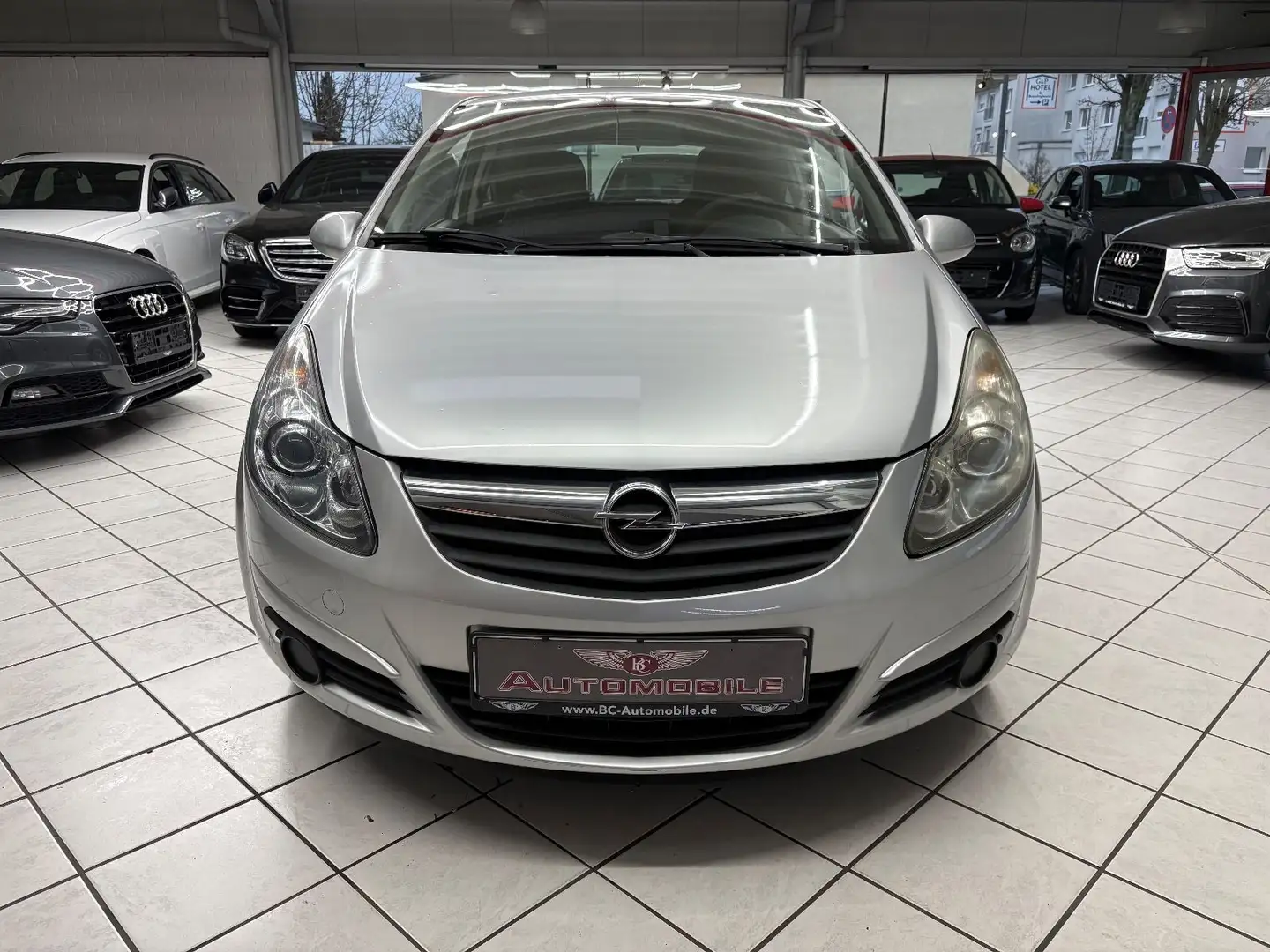 Opel Corsa D Edition 1.2 KLIMA Zilver - 2