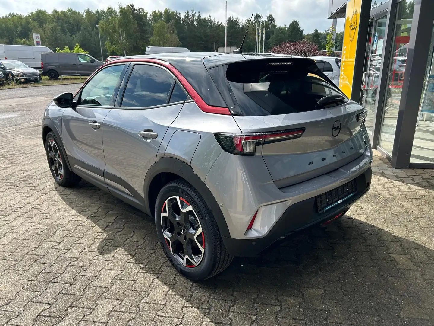 Opel Mokka e GS Line/11KW-OBC/NAVI/DAB/KAMERA/SHZ/LHZ Gris - 2