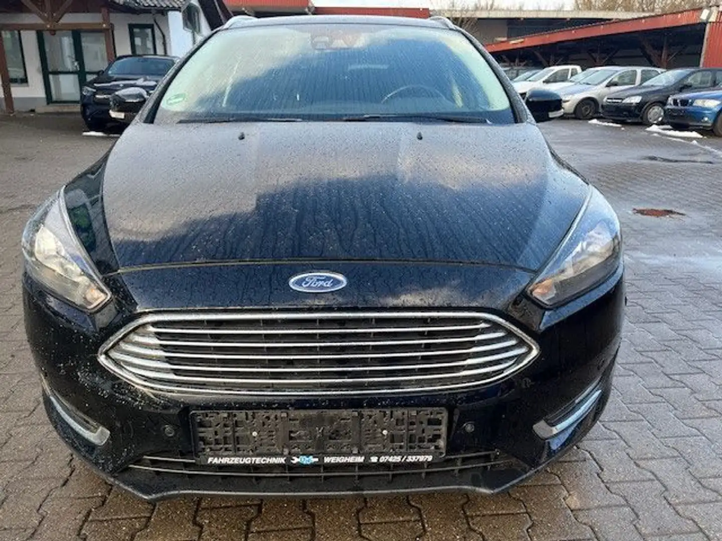 Ford Focus Turnier 1.5 Titanium * 1.HAND * 99'000 KM Schwarz - 2