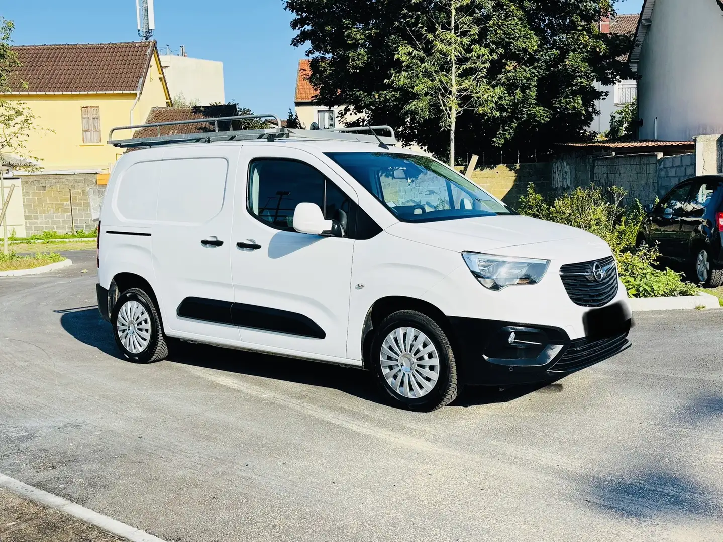 Opel Combo Life L2H1 1.5 Diesel 130 ch Start/Stop Enjoy - 1