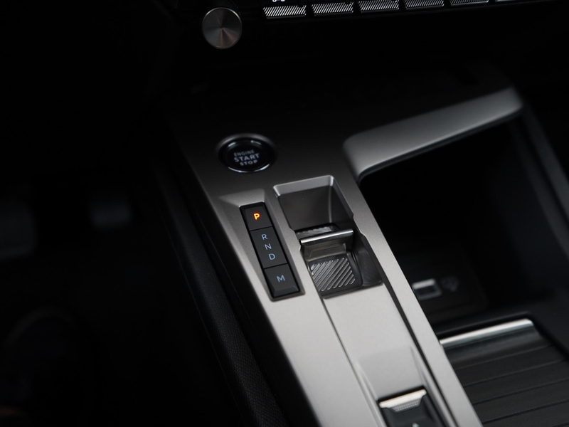 Peugeot 408 1.2 Hybrid 145 e-DCS6 Allure | Camera |  Digital C — photo 10