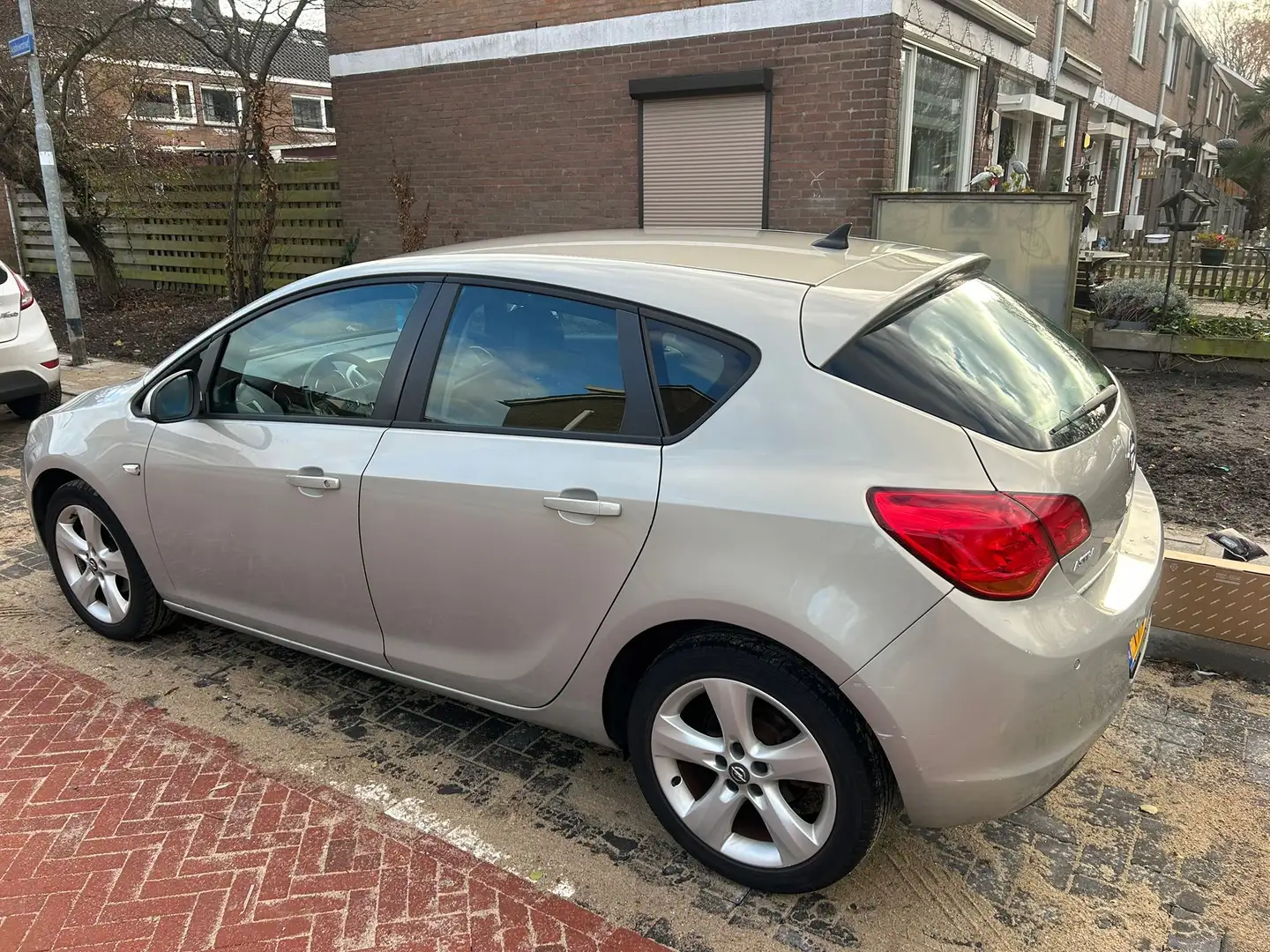 Opel Astra 1.6 Edition Beige - 2