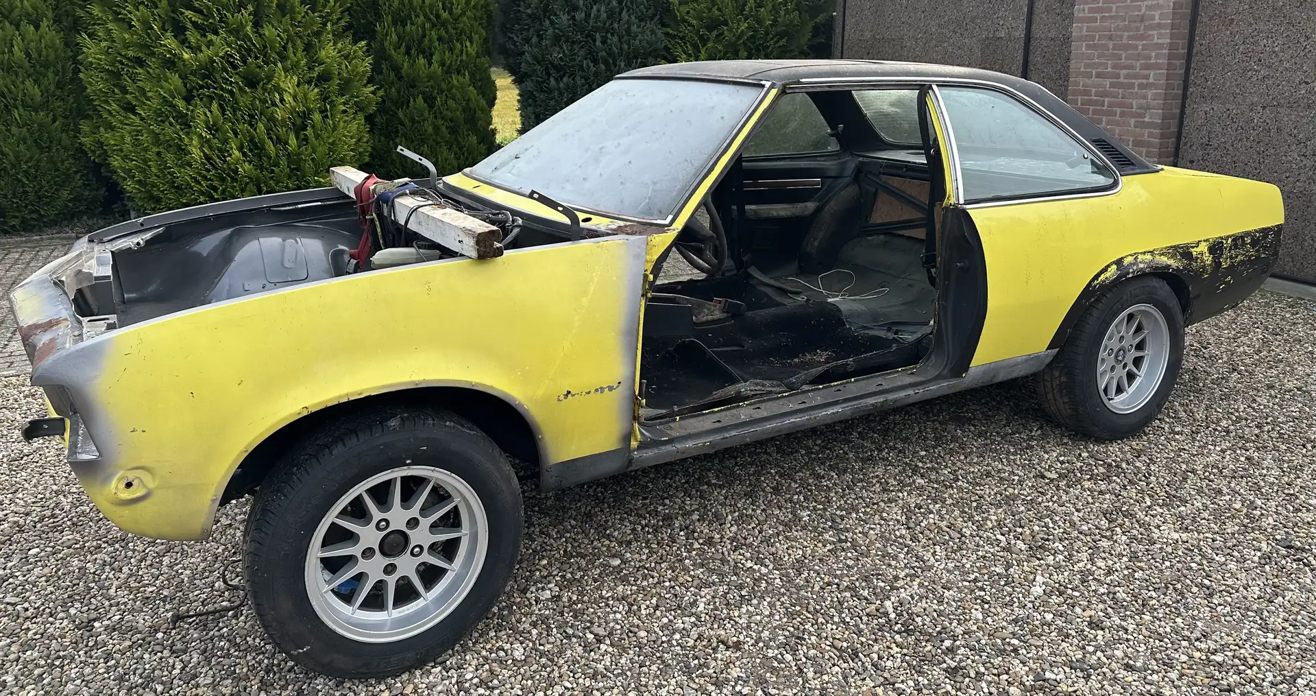Opel Commodore Commodore 2800 HC GS Coupé Gelb - 1