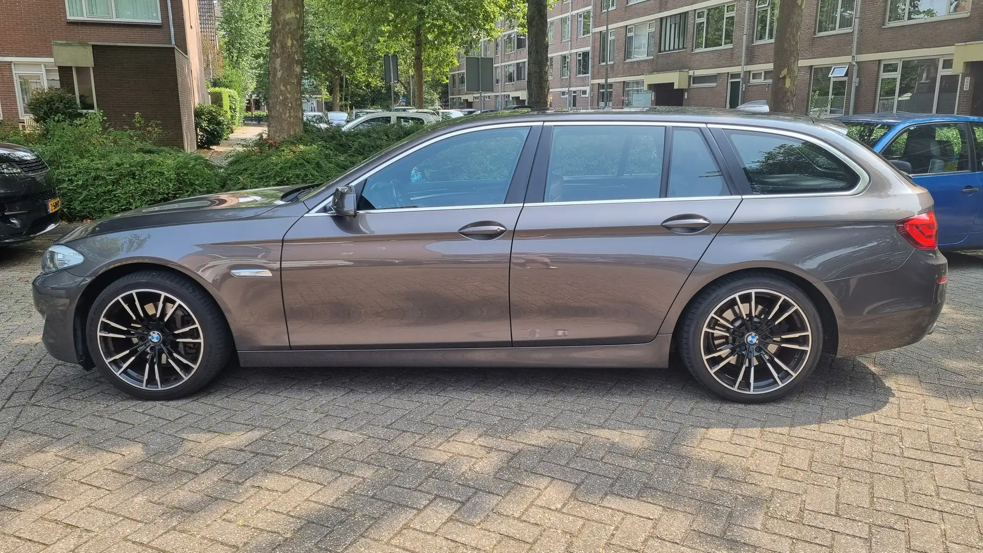 BMW 528 528 528i High Executive Bruin - 1