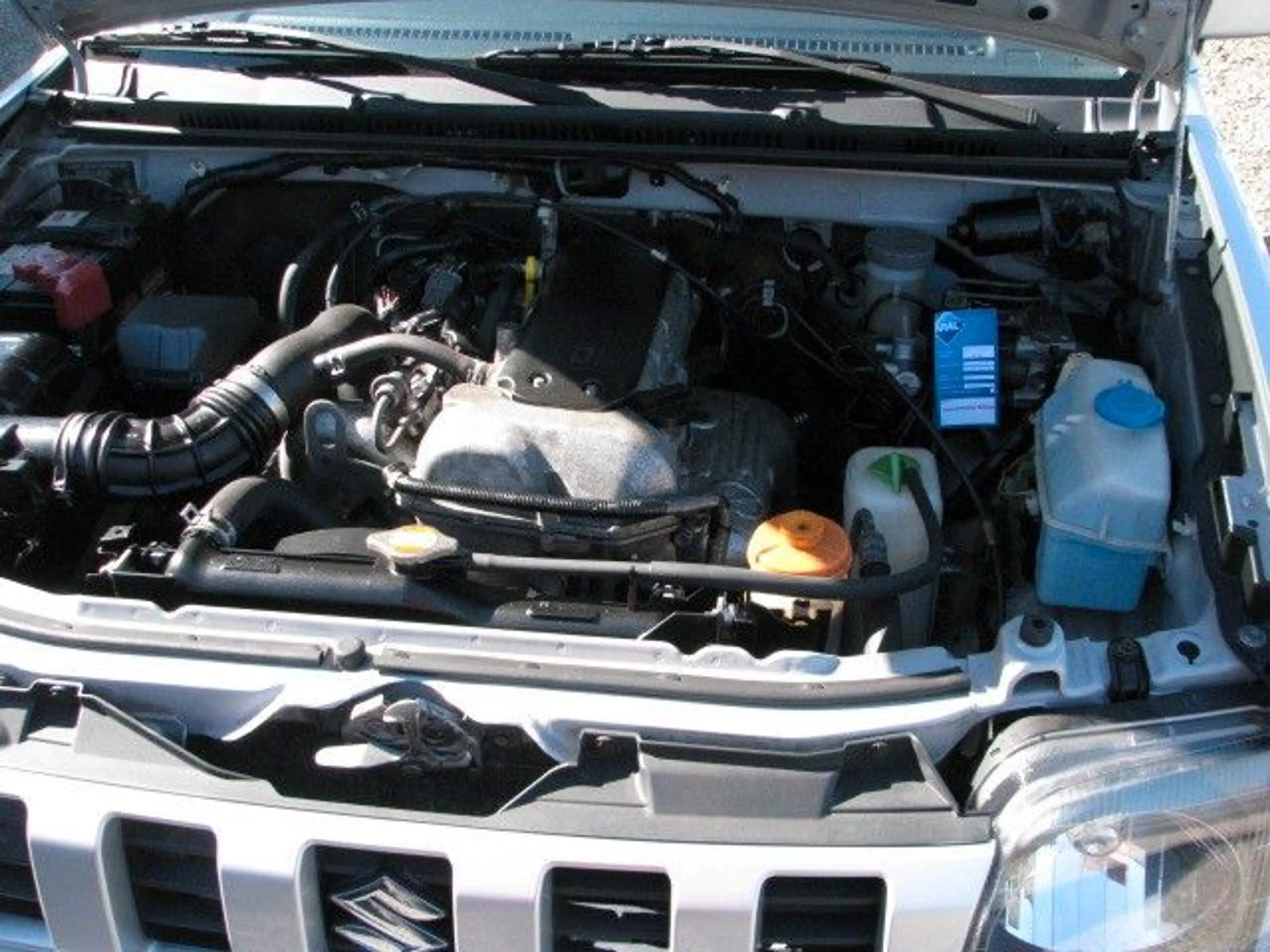 Suzuki Jimny 1.3 4WD "Silver Edition" — photo 22