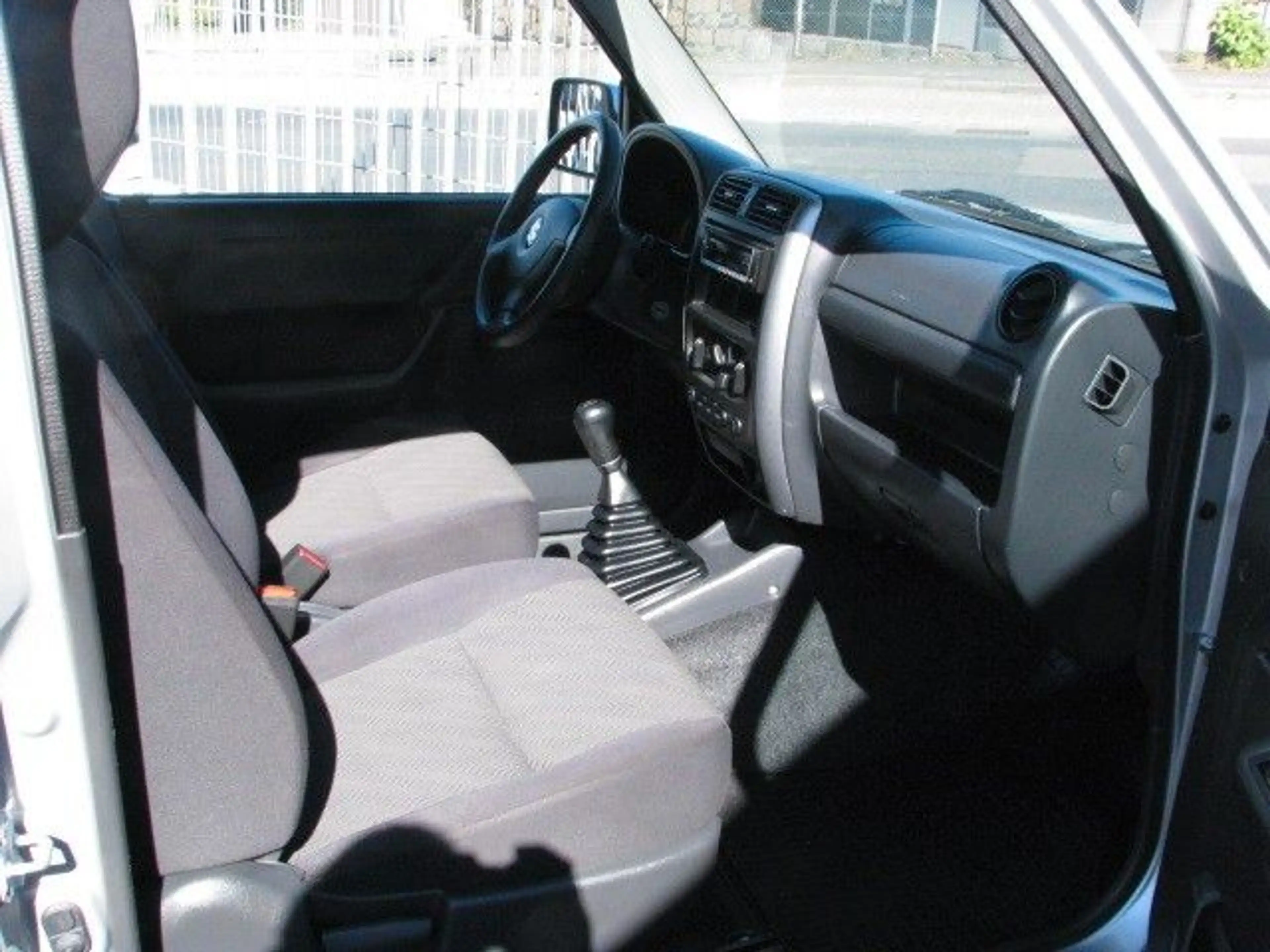 Suzuki Jimny 1.3 4WD "Silver Edition" — photo 6