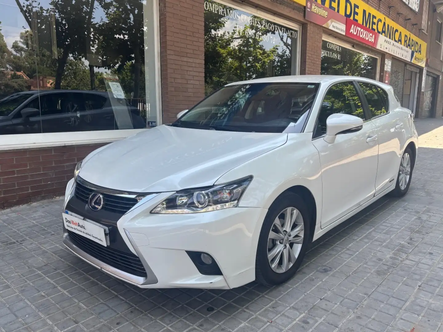 Lexus CT 200h Executive Blanc - 2