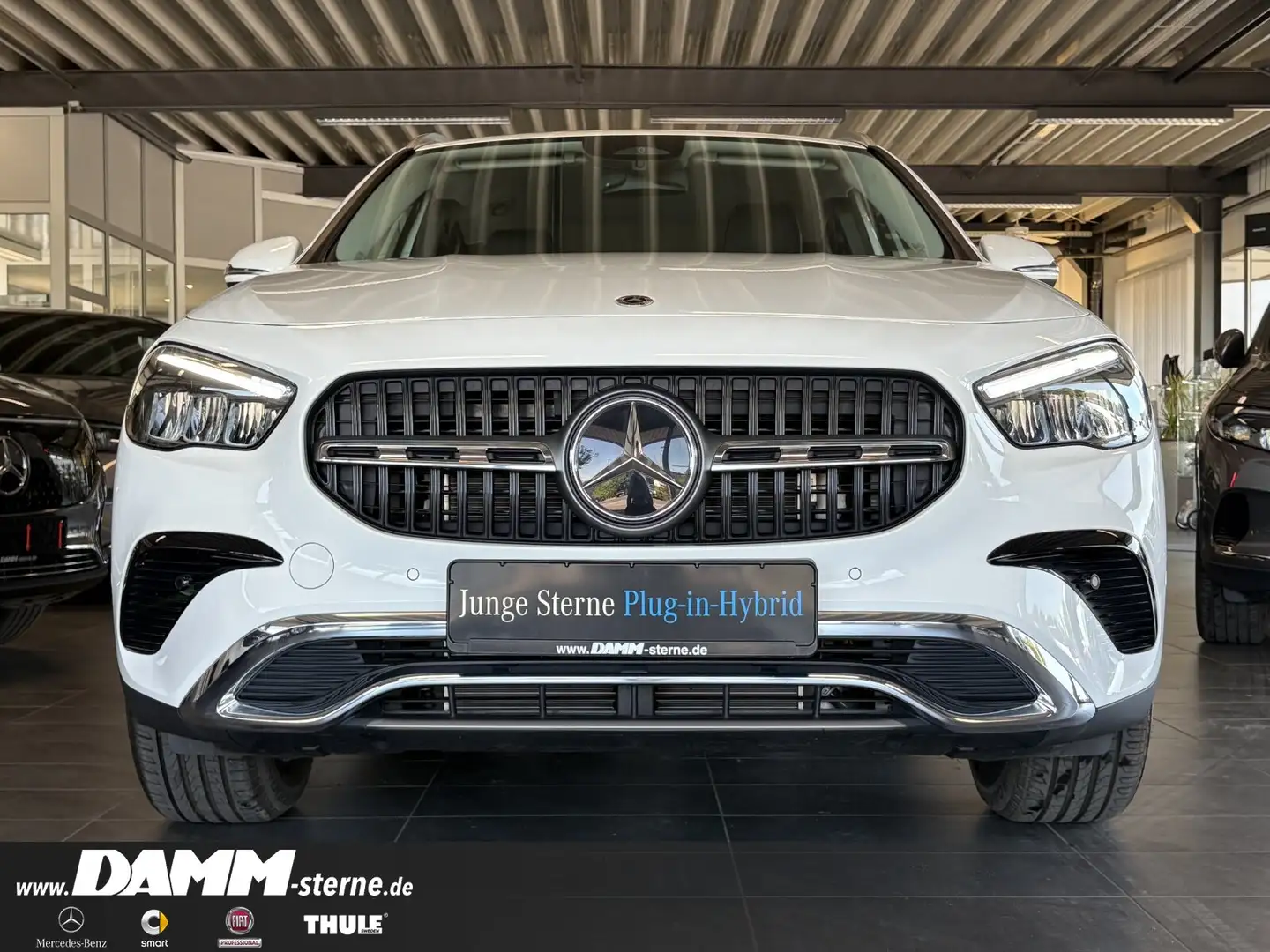 Mercedes-Benz GLA 250 GLA 250 e Progr. Adv./AHK/TWA/Distronic/Winter-P Weiß - 2