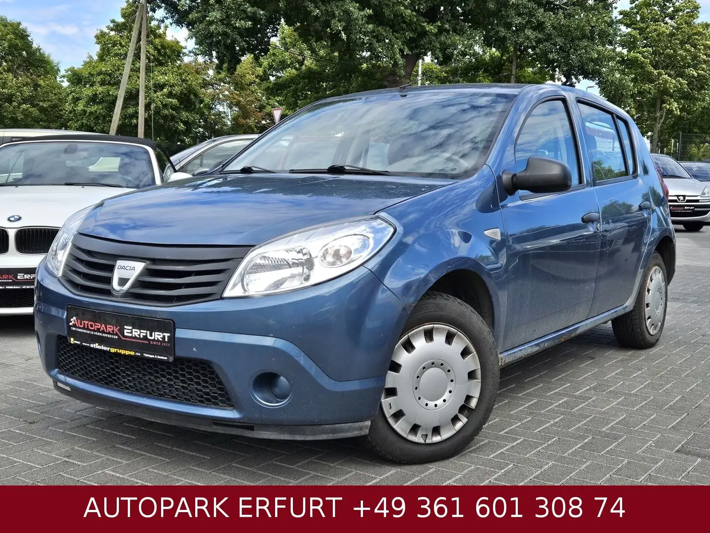 Dacia Sandero 1.4 MPI*WENIG GELAUFEN*1.Hand*TÜV+SERV+G Синий - 1