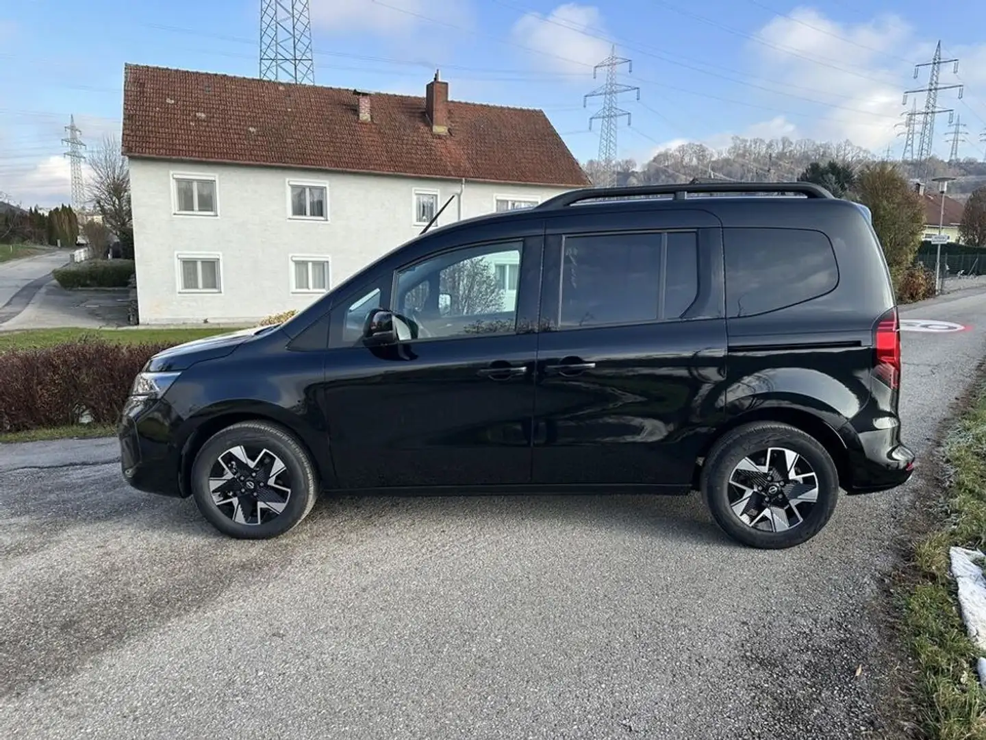 Nissan Townstar Tekna L1 Schwarz - 2