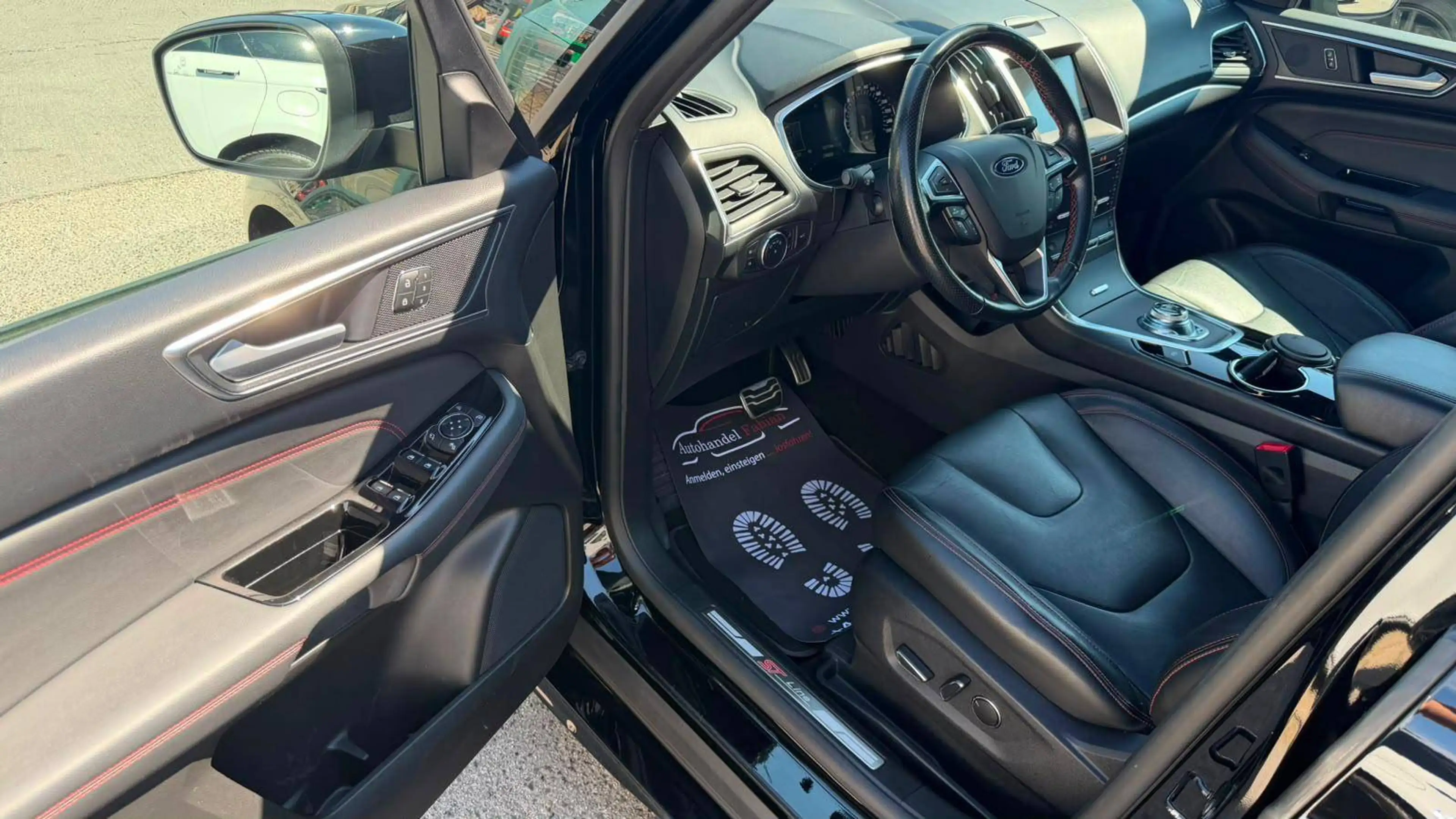 Ford S-Max ST-Line 2.0 Autom. 7Sitze 190PS Leder AbstandsTempmt Navi LED — photo 12