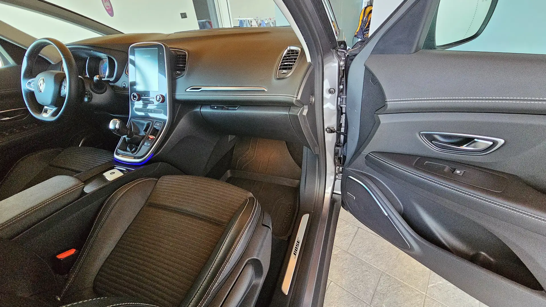 Renault Scenic Scenic IV 2017 1.5 dci energy Bose 110cv Grigio - 2