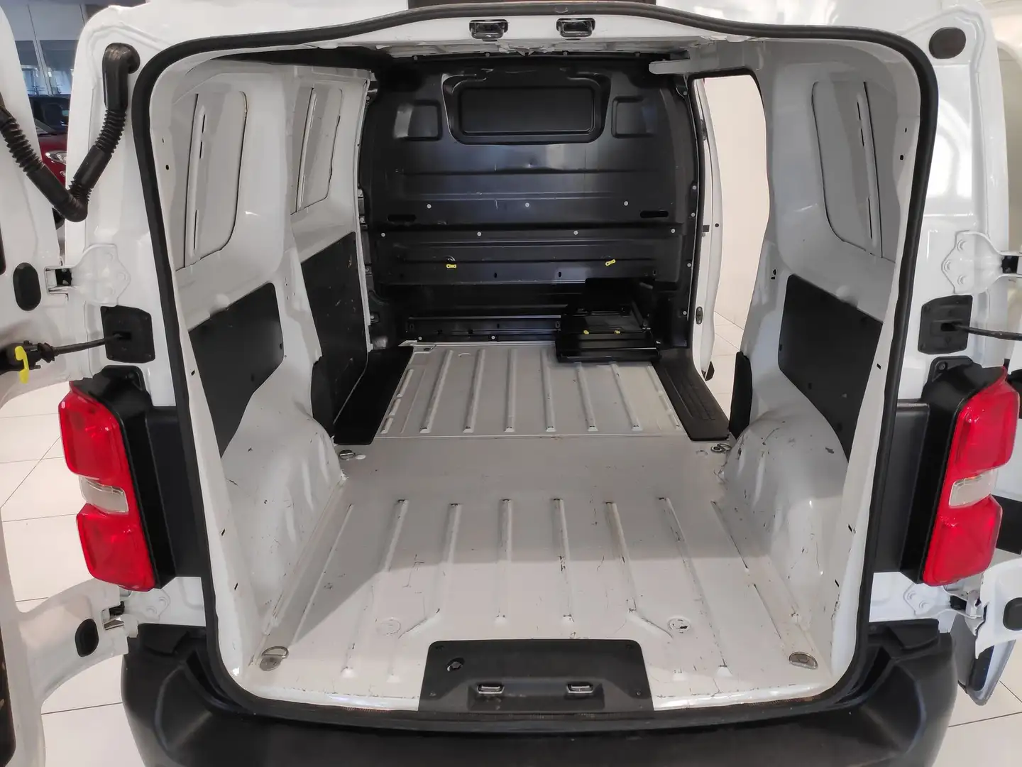 Peugeot Expert Expert 2.0 BlueHDi 120 S&S PL-TN Furgone Pro Stan Bianco - 2