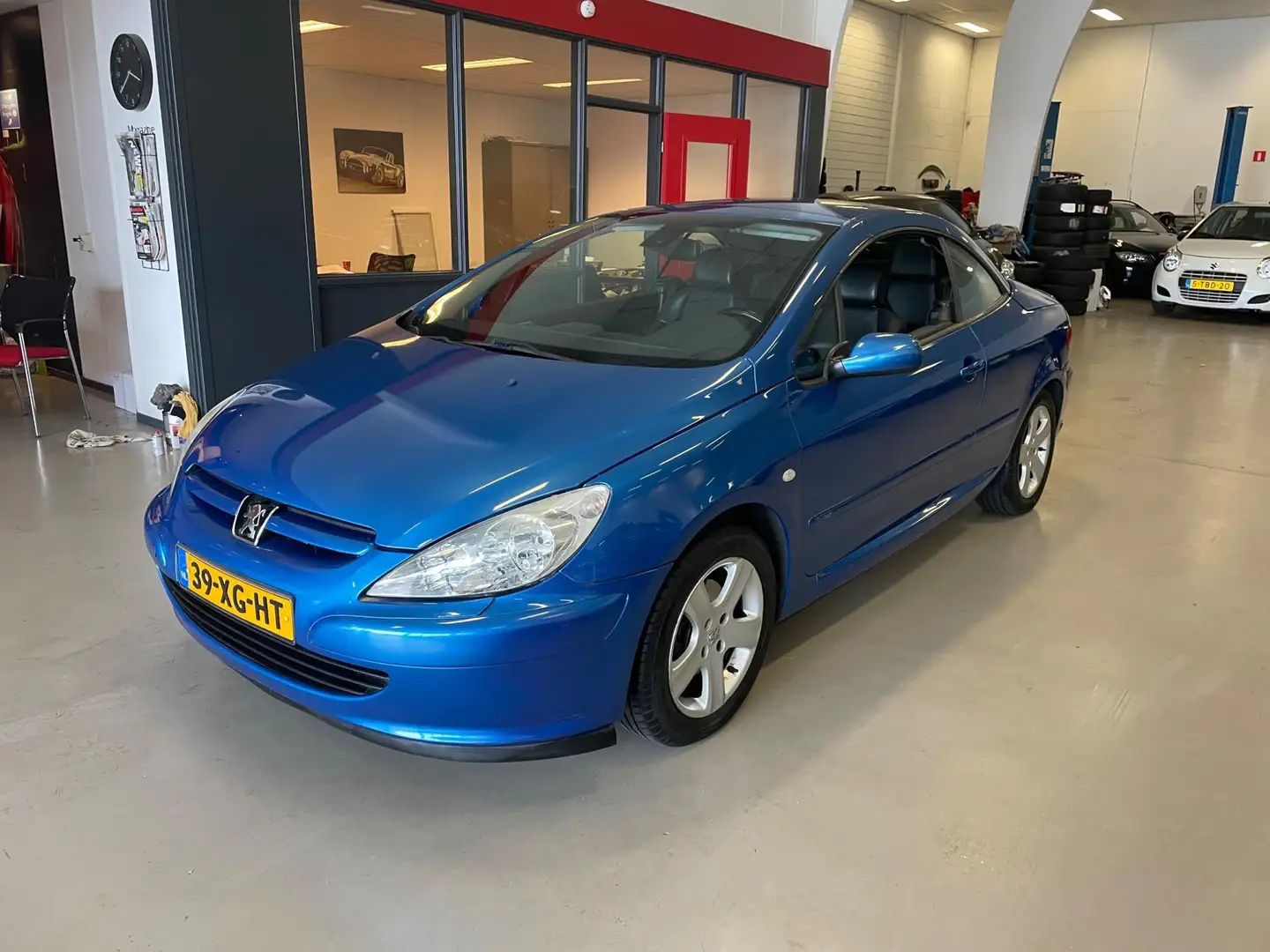 Peugeot 307 CC 2.0-16V nette auto 159000 km Blauw - 1