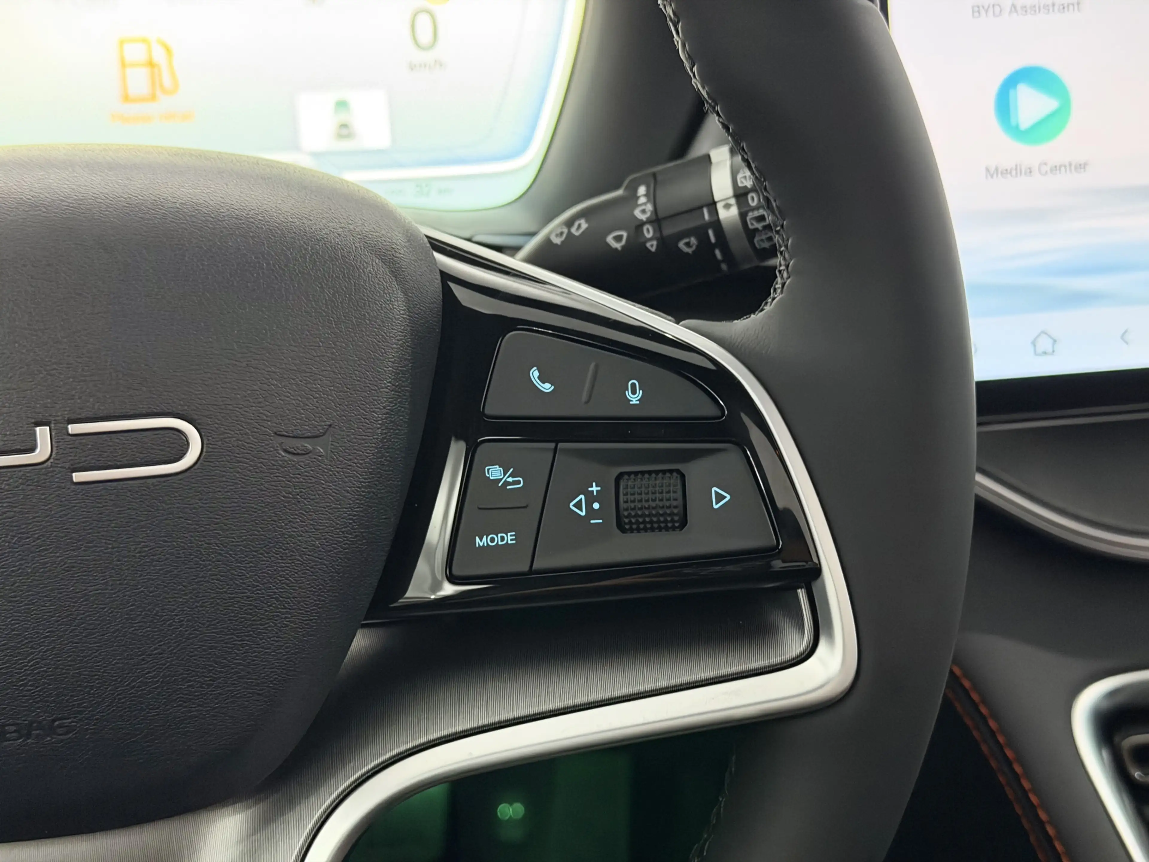 BYD Seal U 1.5 T DM-i AWD Design 360 Camera, Pano, Leder, Nav — photo 20