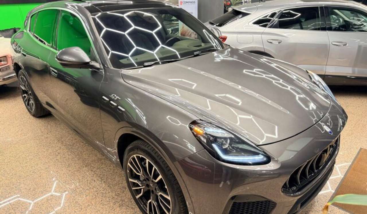 Maserati Grecale MHEV 300 CV AWD GT