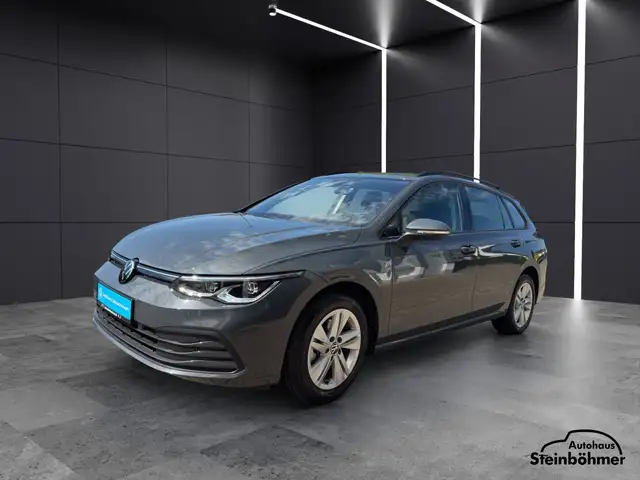 Volkswagen Golf view 2