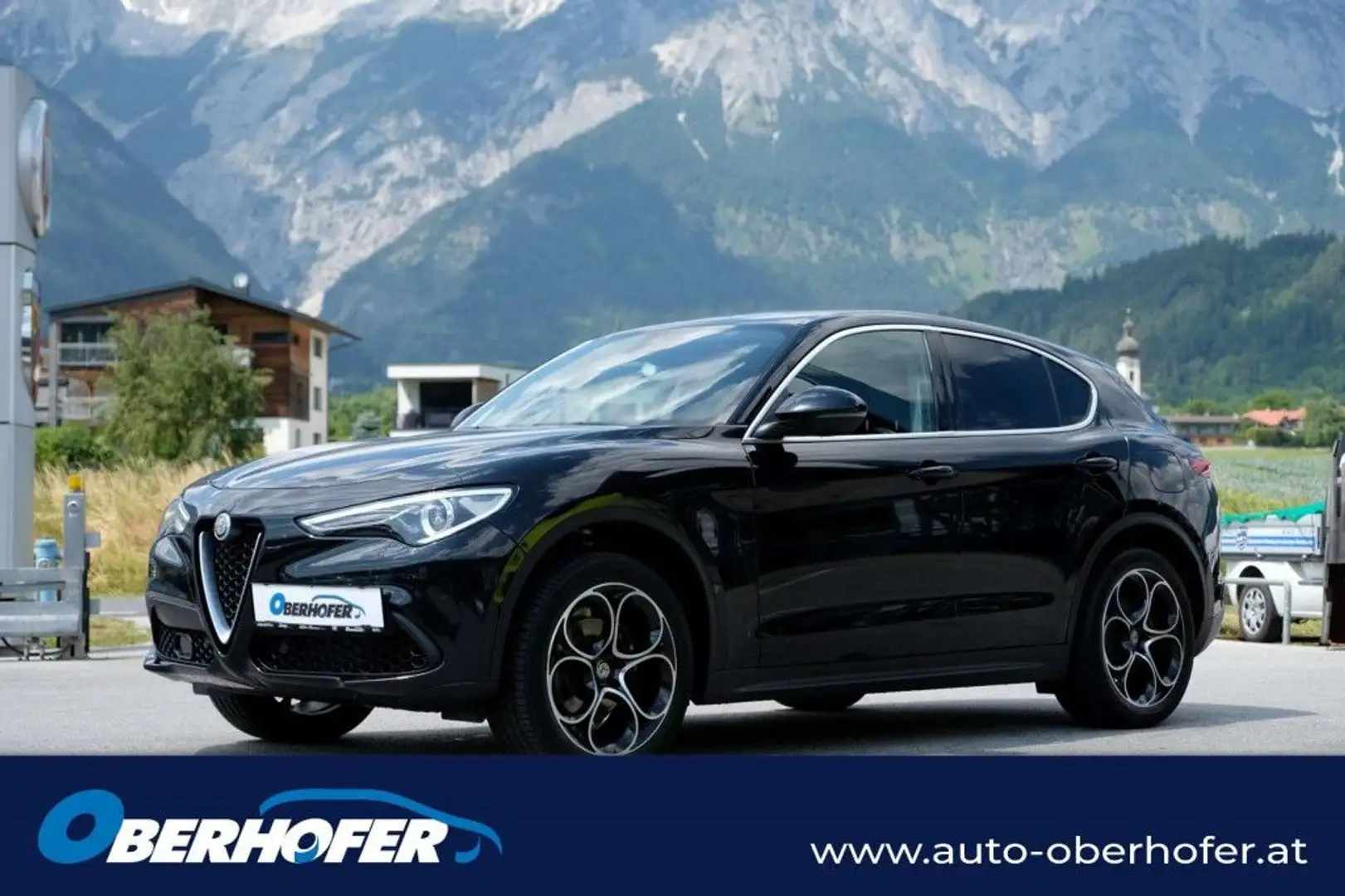 Alfa Romeo Stelvio Super Q4 AWD Aut. Schwarz - 1