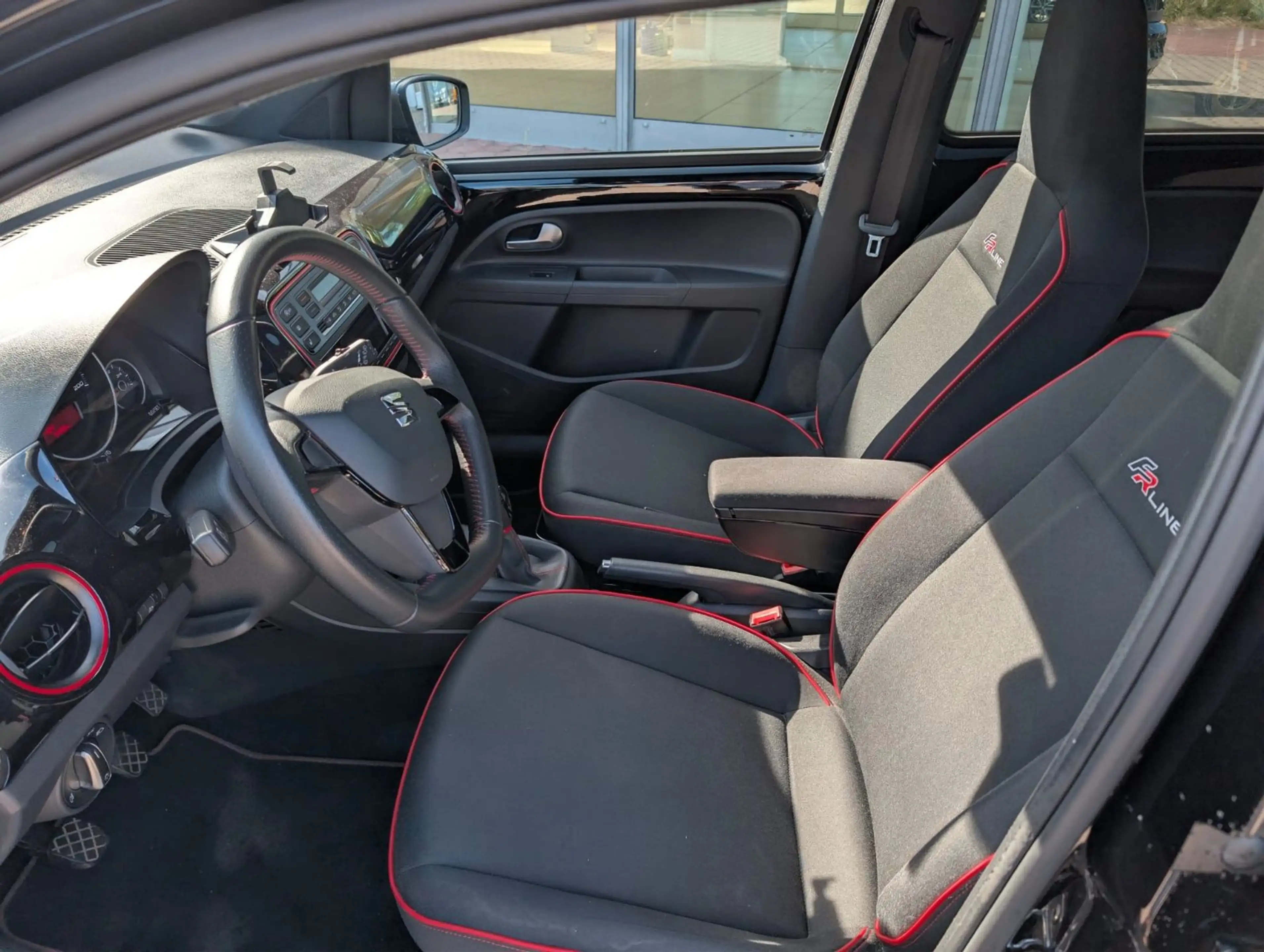 SEAT Mii FR-Line — photo 11