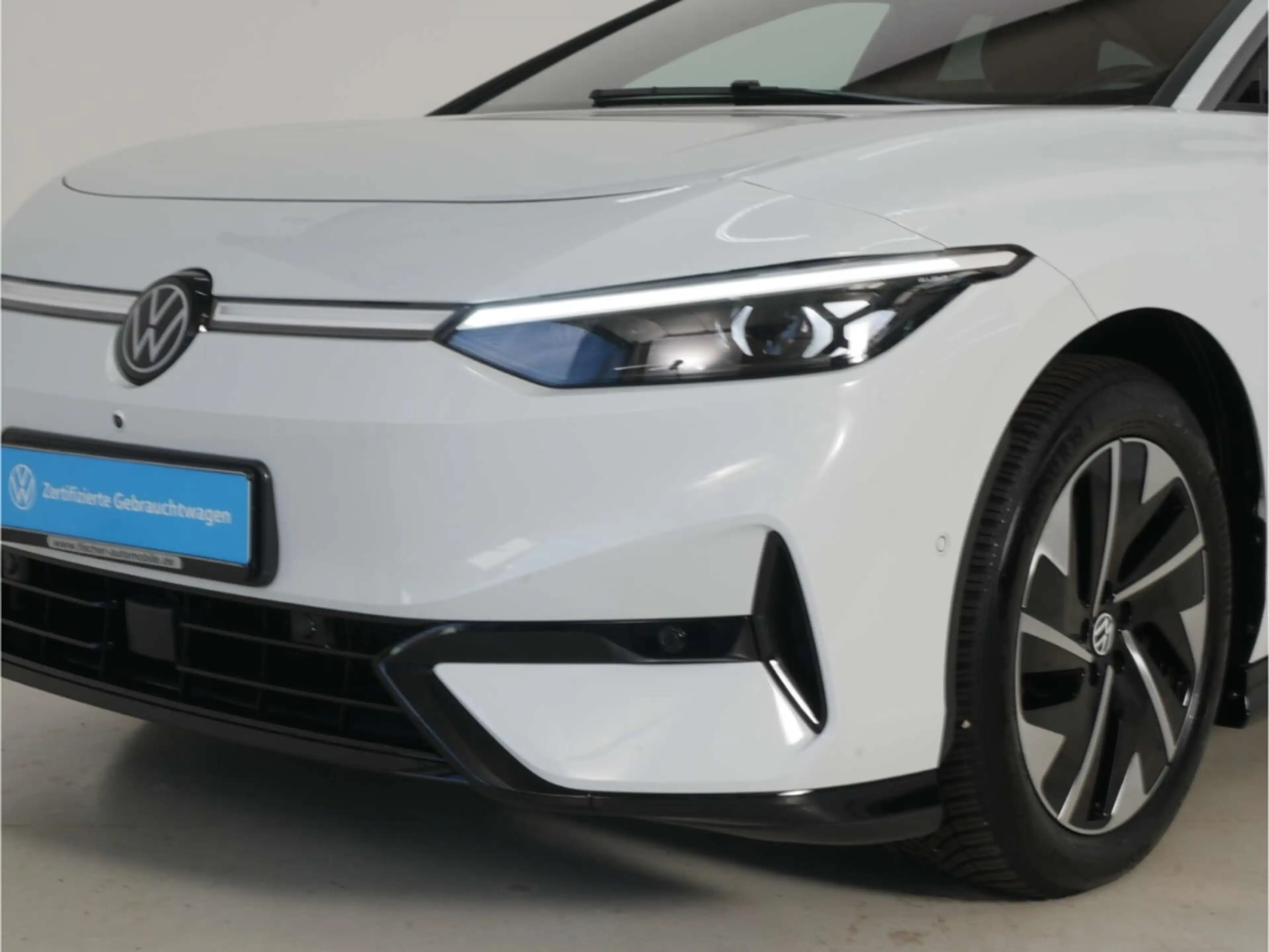 Volkswagen ID.7 Tourer Pro 77 kWh — photo 9