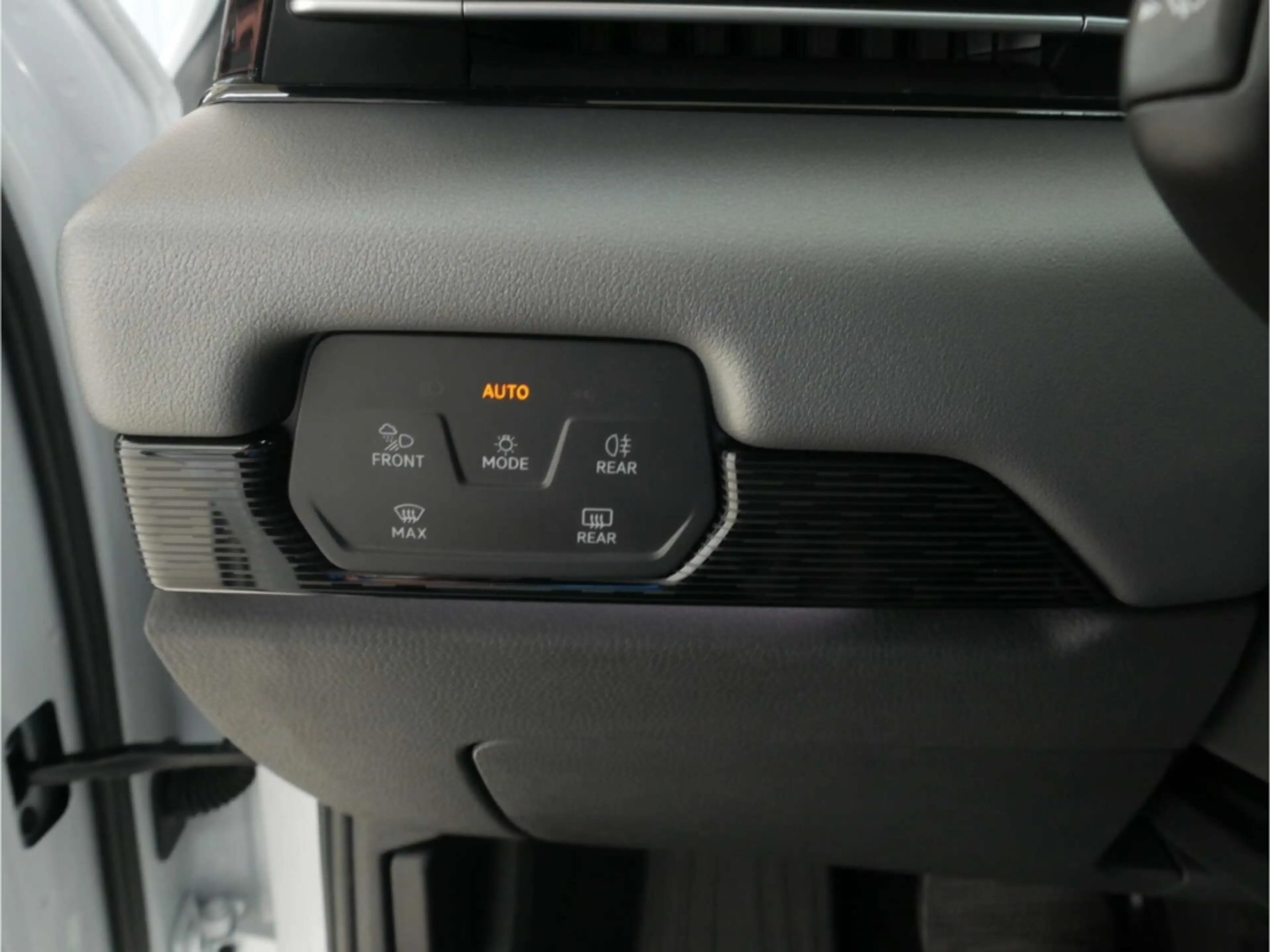 Volkswagen ID.7 Tourer Pro 77 kWh — photo 23